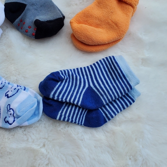 Gerber infant Socks size 3-6m - Picture 3 of 3